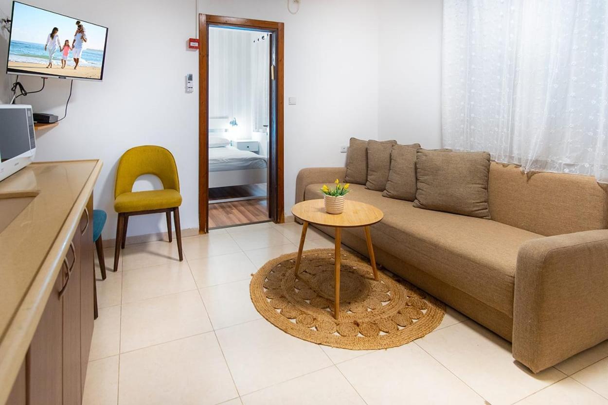 Yavneʼel Nof Glili Mansionヴィラ エクステリア 写真